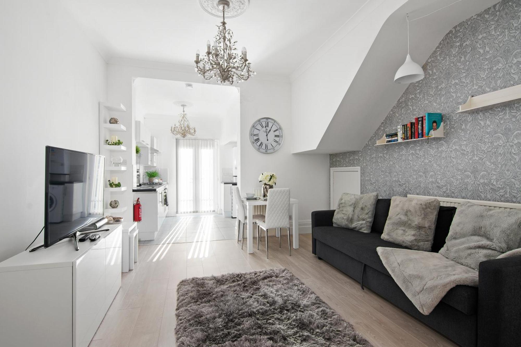 The Roost Group - Stylish Apartments Gravesend Exterior photo