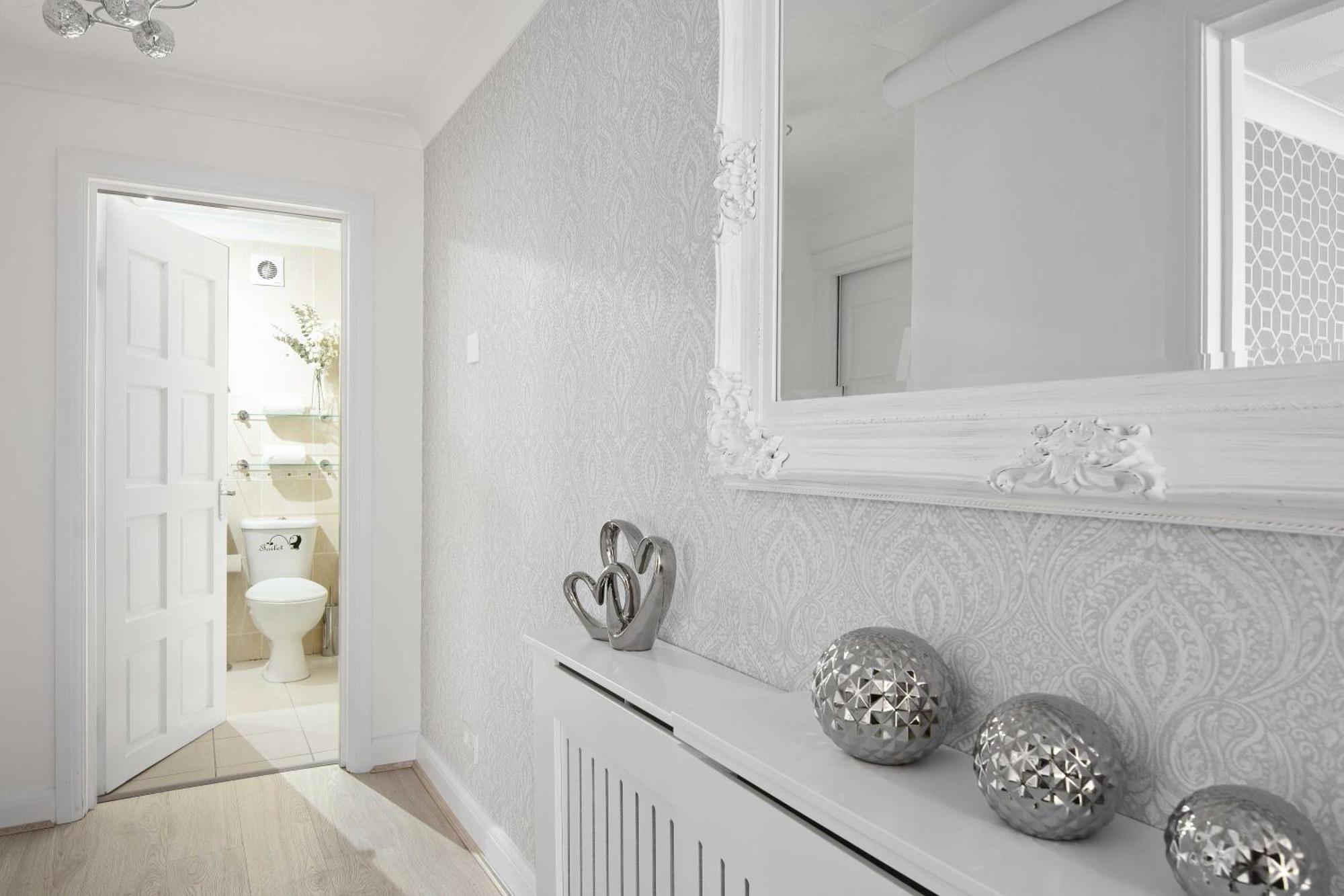 The Roost Group - Stylish Apartments Gravesend Room photo