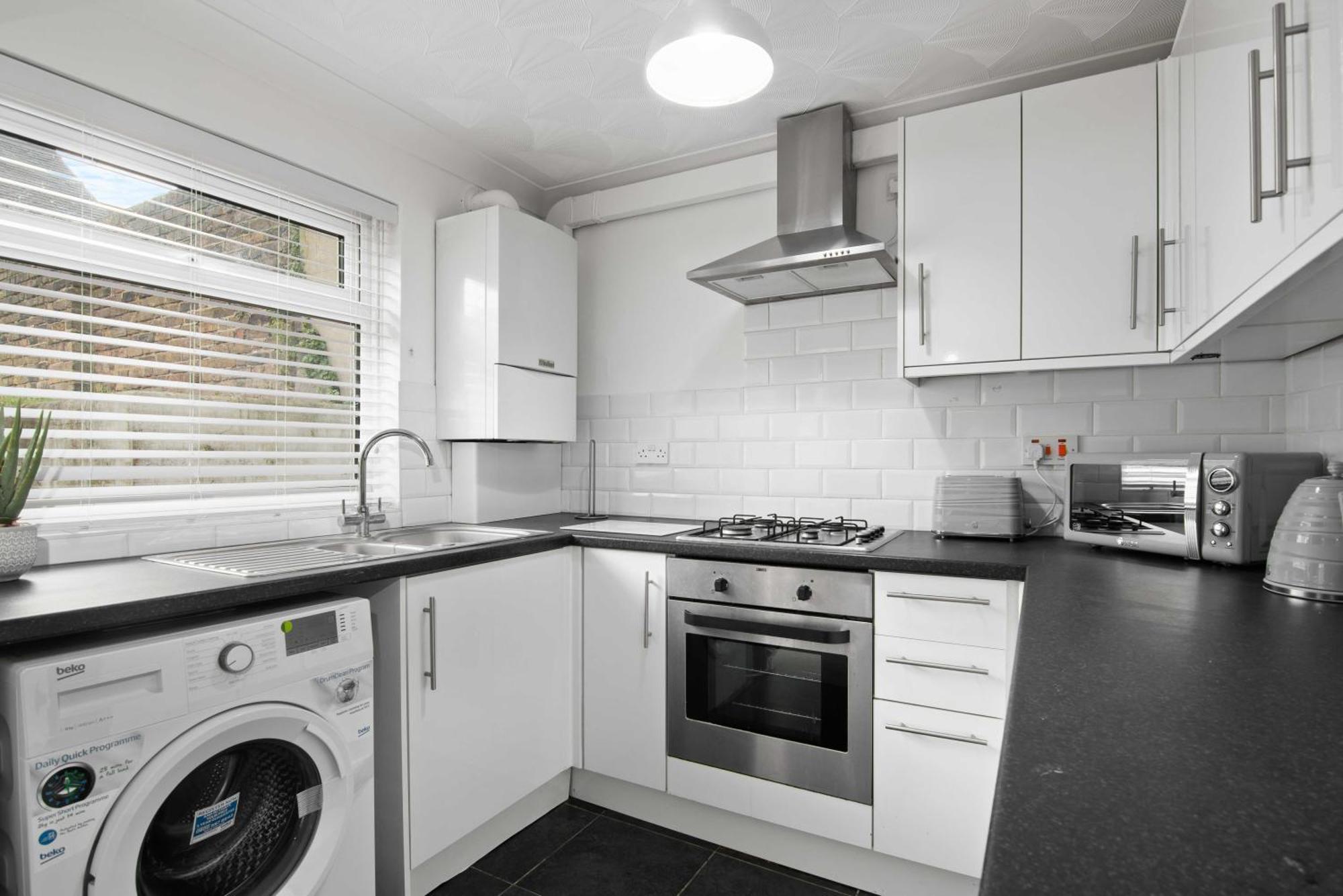 The Roost Group - Stylish Apartments Gravesend Room photo